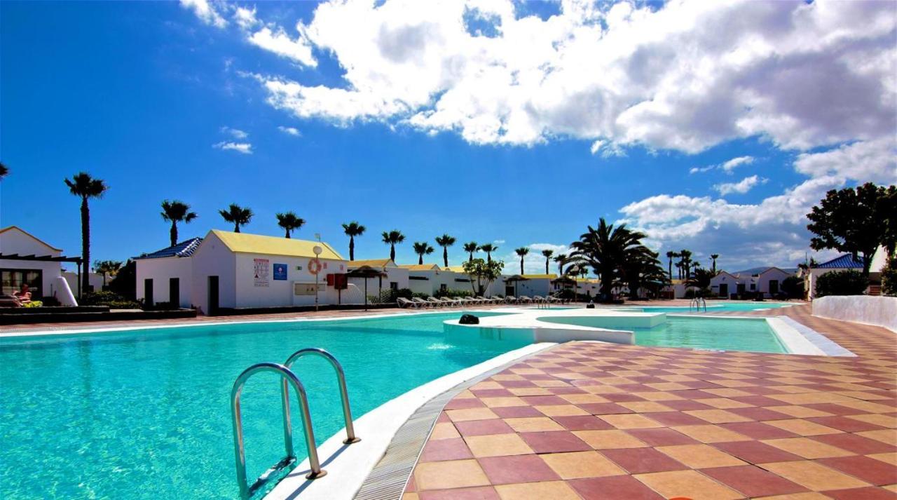 Bungalow Tetir In Caleta De Fuste Exteriör bild